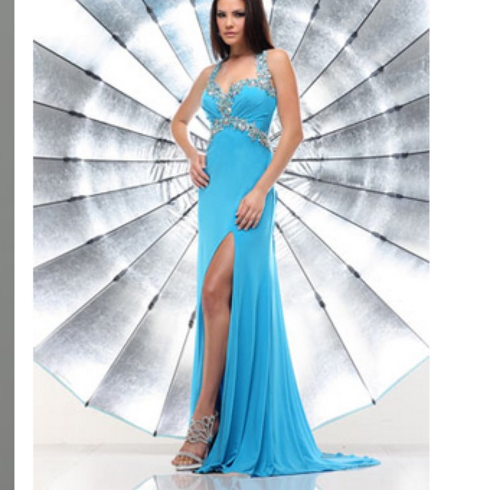 NWT long sleek Turq prom dress size 2